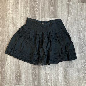 Gap flowy black skirt